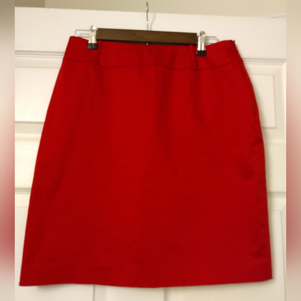 Kasper red skirt size 10P